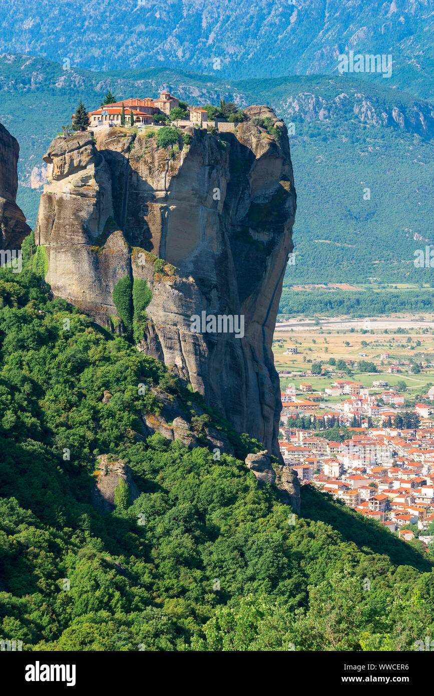 Santa Trinità monastero (Agia Trias) presso il complesso di Meteora monasteri, Grecia Foto Stock