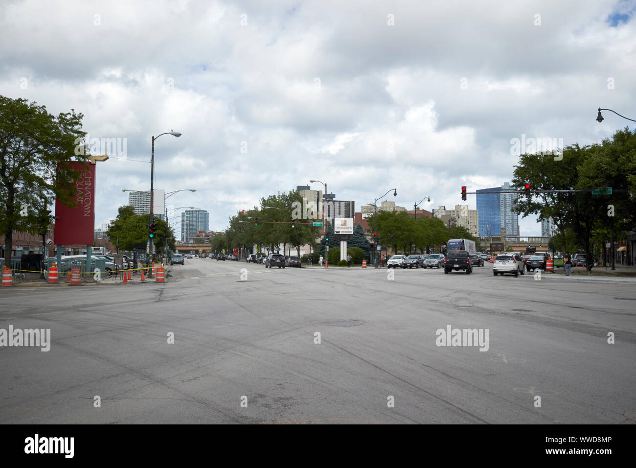 Giunzione principale di west cermak road south archer avenue e a sud di princeton avenue a Chinatown square chinatown Chicago Illinois USA Foto Stock