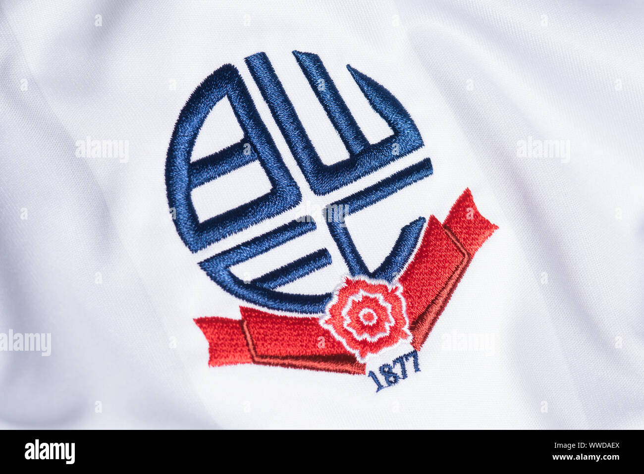 Close up di Bolton Wanderers FC badge Foto Stock