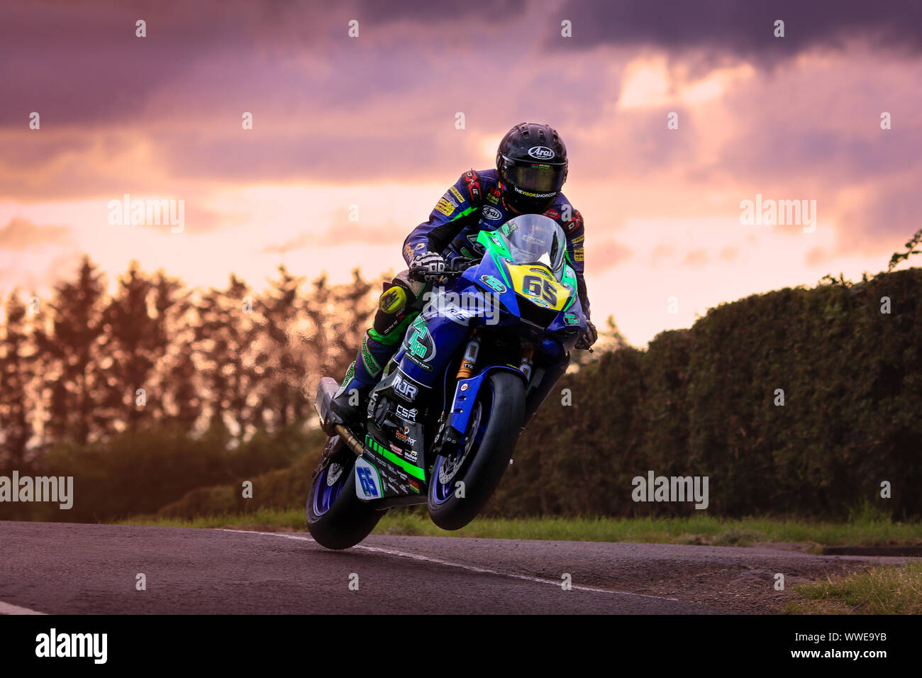 Michael 'Micko' Sweeney in azione durante il 2019 Armoy gare su strada Foto Stock