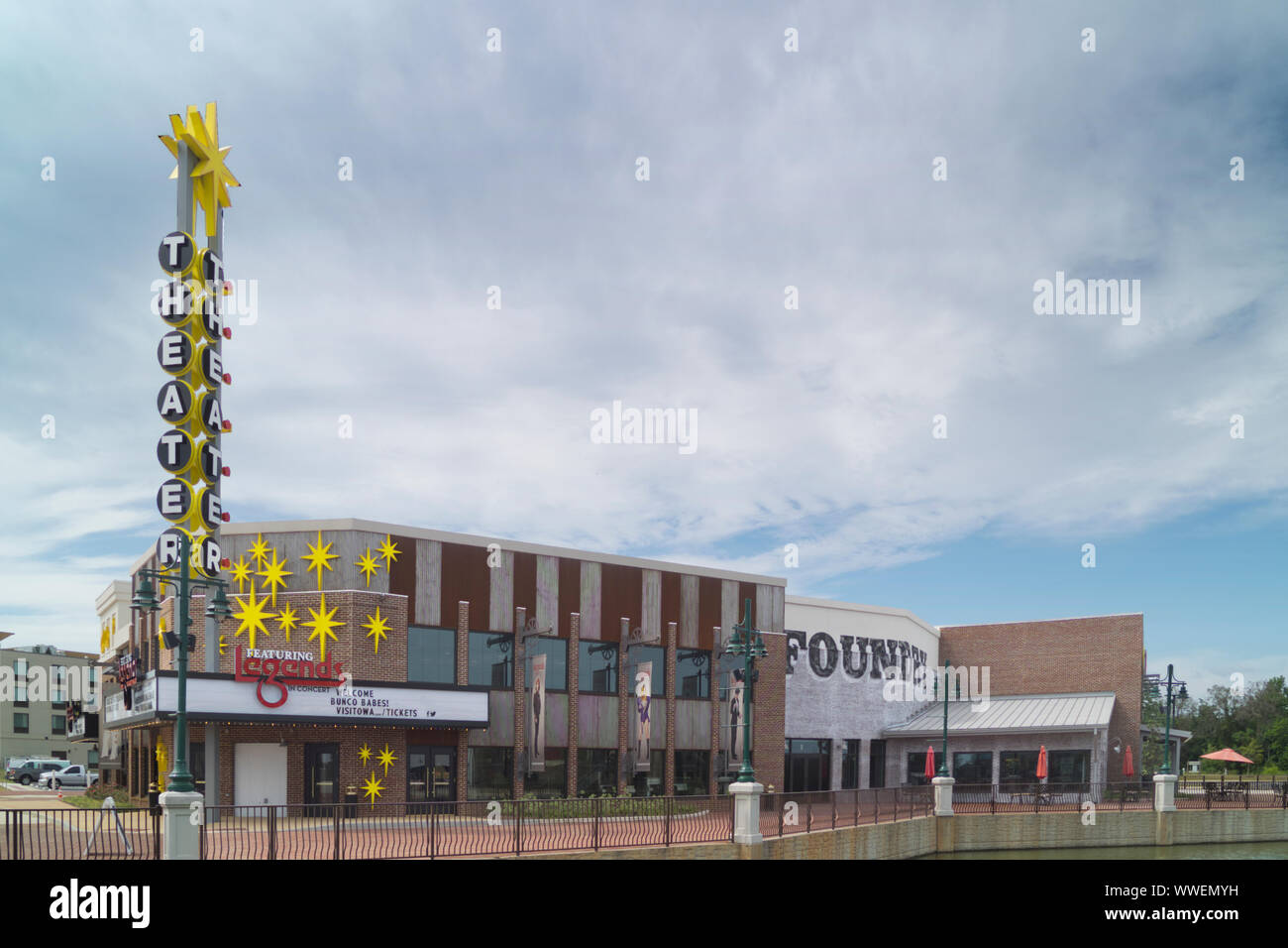 Le aziende di commercio al dettaglio in OWA parco divertimenti a Foley, Alabama, STATI UNITI D'AMERICA Foto Stock