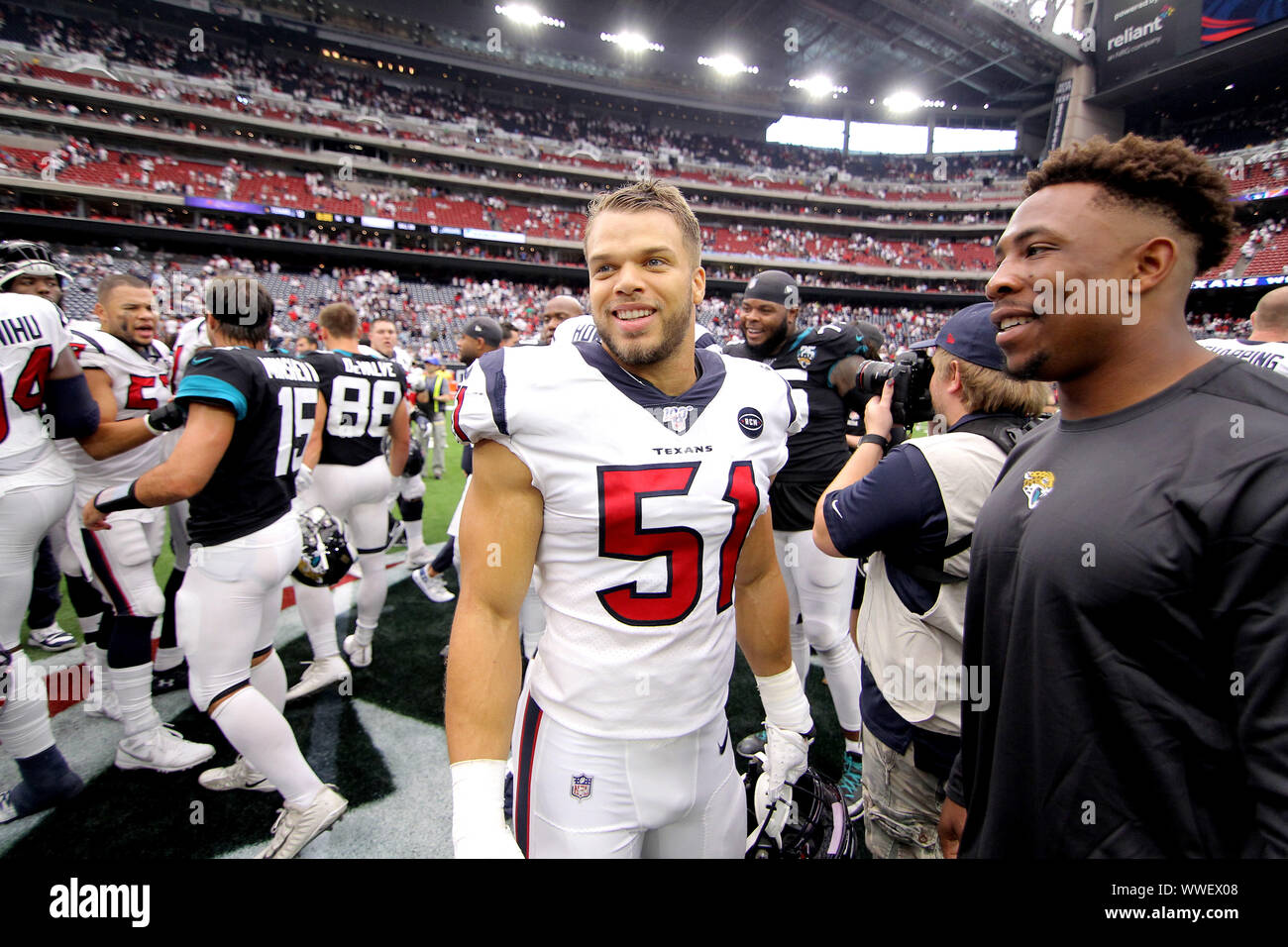 Houston, Texas, Stati Uniti d'America. 21 Luglio, 2019. Houston Texans linebacker Dylan Cole (51) a seguito di Houston 13-12 vittoria su Jacksonville Jaguars a NRG Stadium di Houston, TX, il 15 settembre 2019. Credito: Erik Williams/ZUMA filo/Alamy Live News Foto Stock