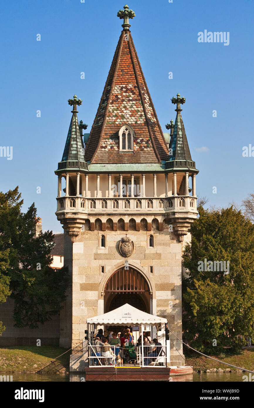 Franzensburg nel parco del castello di Laxenburg, Austria Inferiore, Austria, Europa Foto Stock
