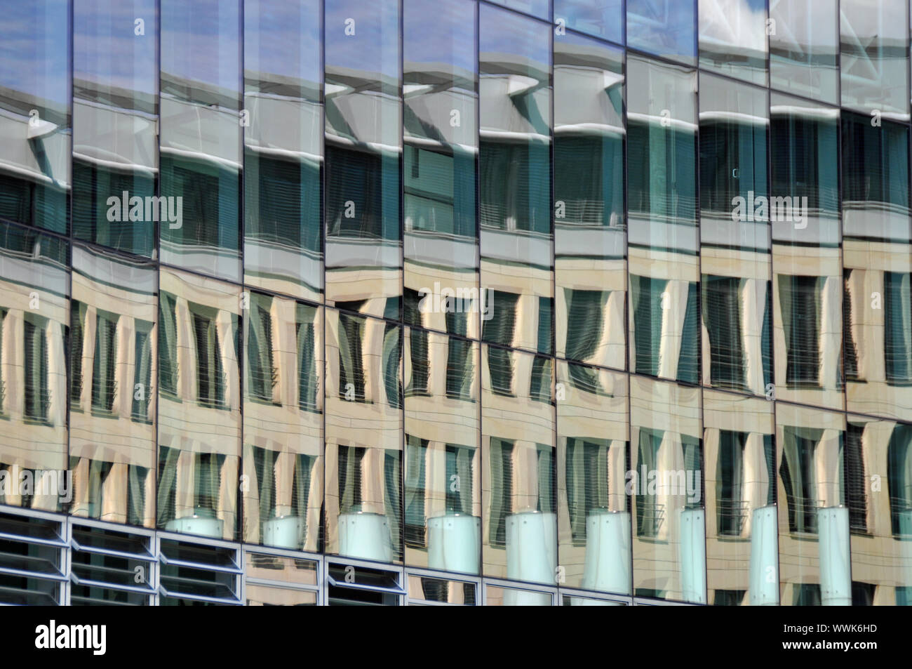 Il mirroring a Francoforte Foto Stock