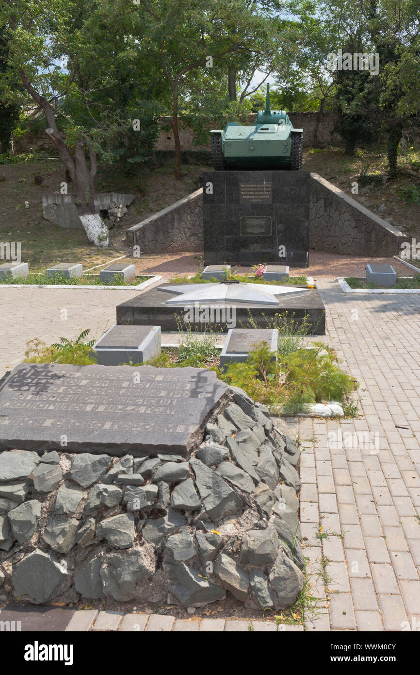 Bakhchisaray, Crimea, Russia - 22 Luglio 2019: il complesso memoriale presso il cimitero di fraterna dei soldati sovietici sul territorio di Bakhchisarai Khan Foto Stock