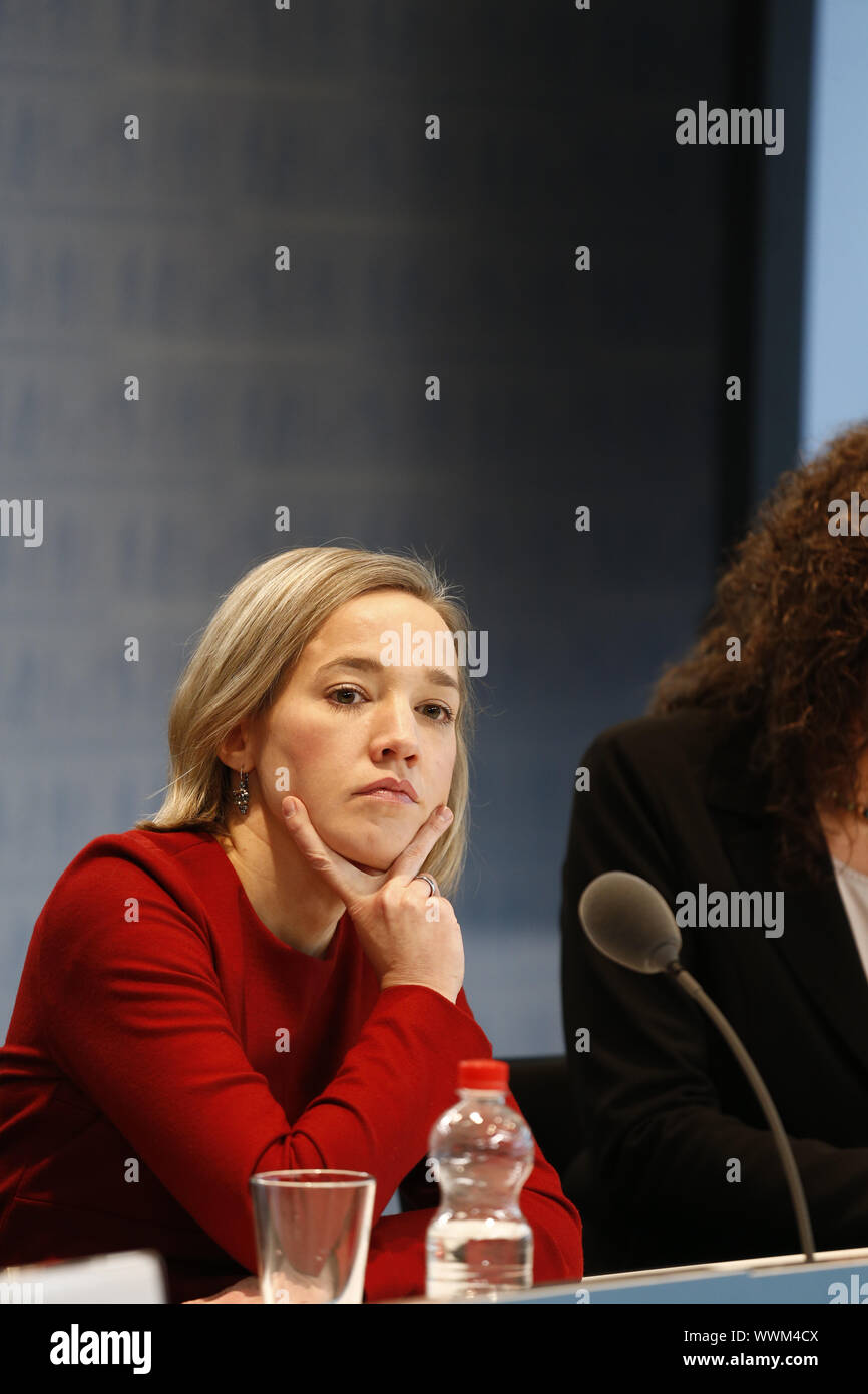 Kristina Schroeder, famiglia tedesca il Ministro, ha avviato a livello nazionale helpline unica la violenza contro le donne. Foto Stock