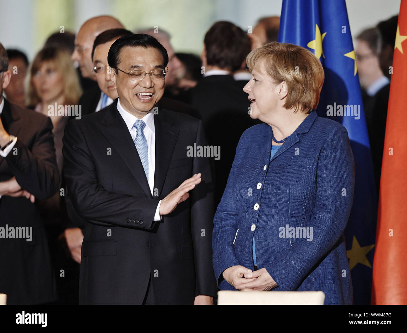 La Germania e la Cina hanno firmato 17 accordi di economia Foto Stock