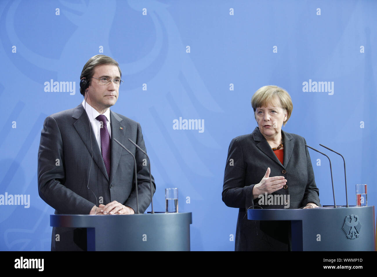 Merkel riceve Coelho, il Primo Ministro della Repubblica portoghese, a Berlino. Foto Stock