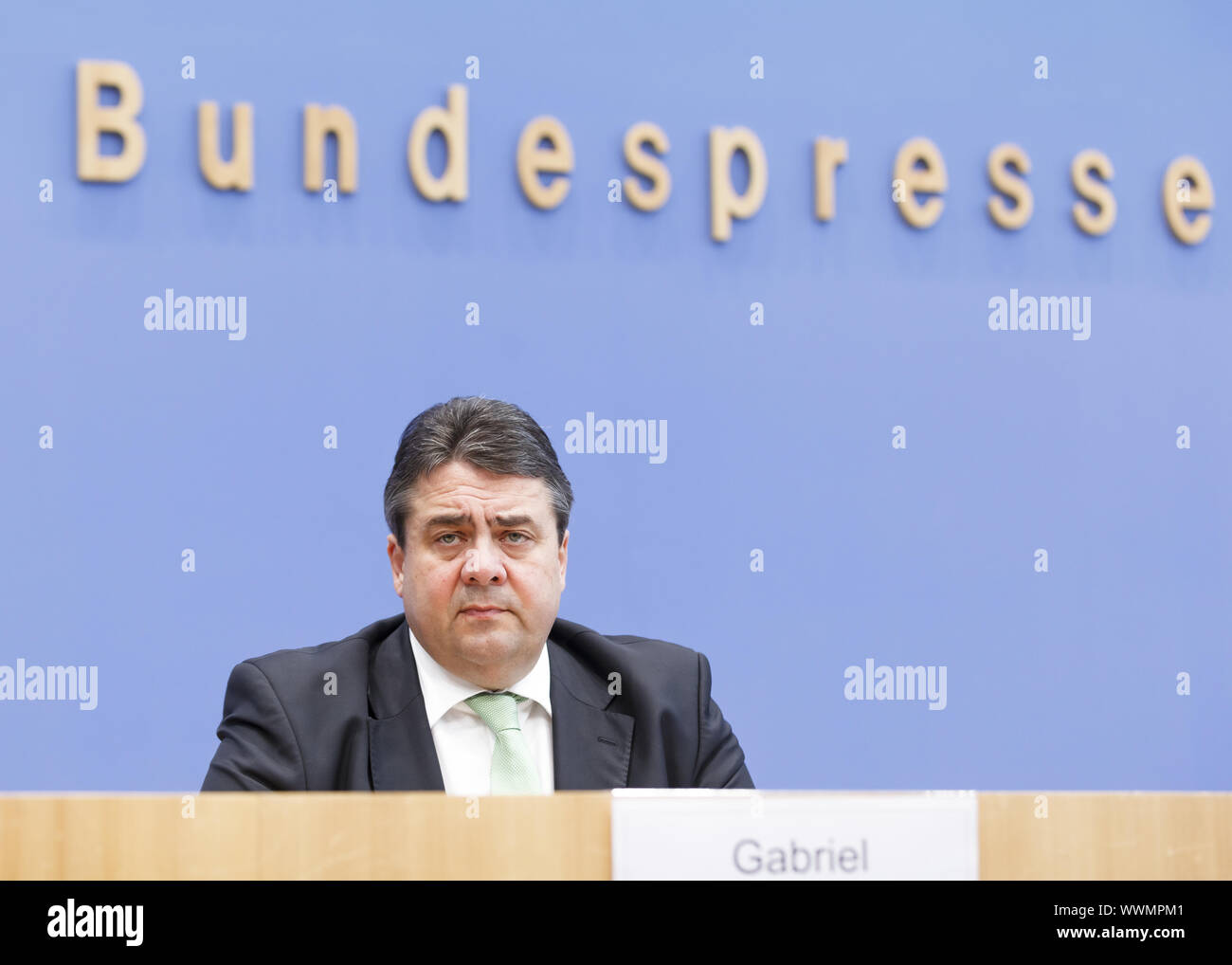 Federal conferenza stampa con Sigmar GABRIEL (SPD), Ministro tedesco dell'economia e dell'energia. Foto Stock