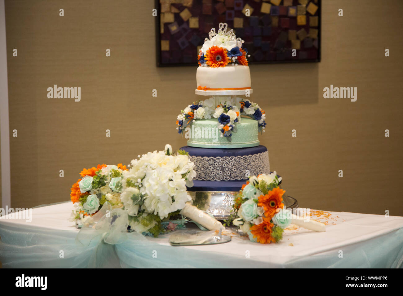 Torta di nozze, tre livelli di torta di nozze Foto Stock