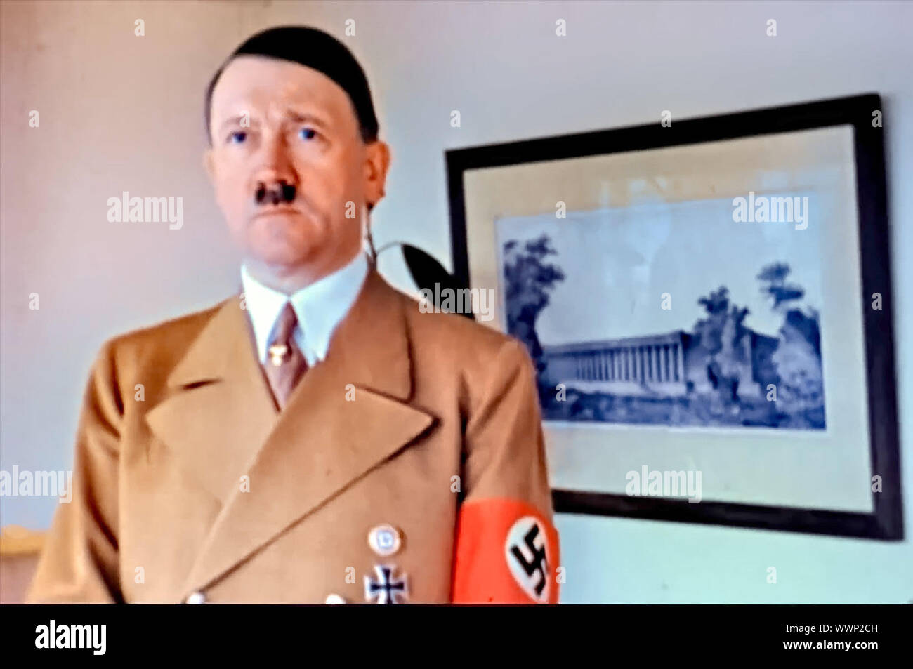 Adolf Hitler con il suo cane Foto Stock