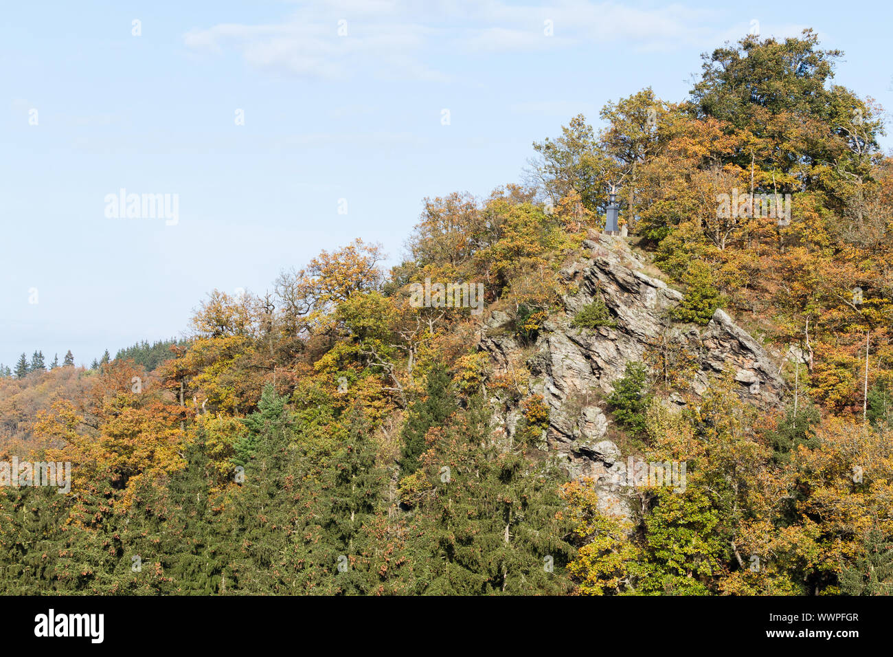 Punto di vista di una splendida vista sul Alexisbad nelle montagne Harz Foto Stock