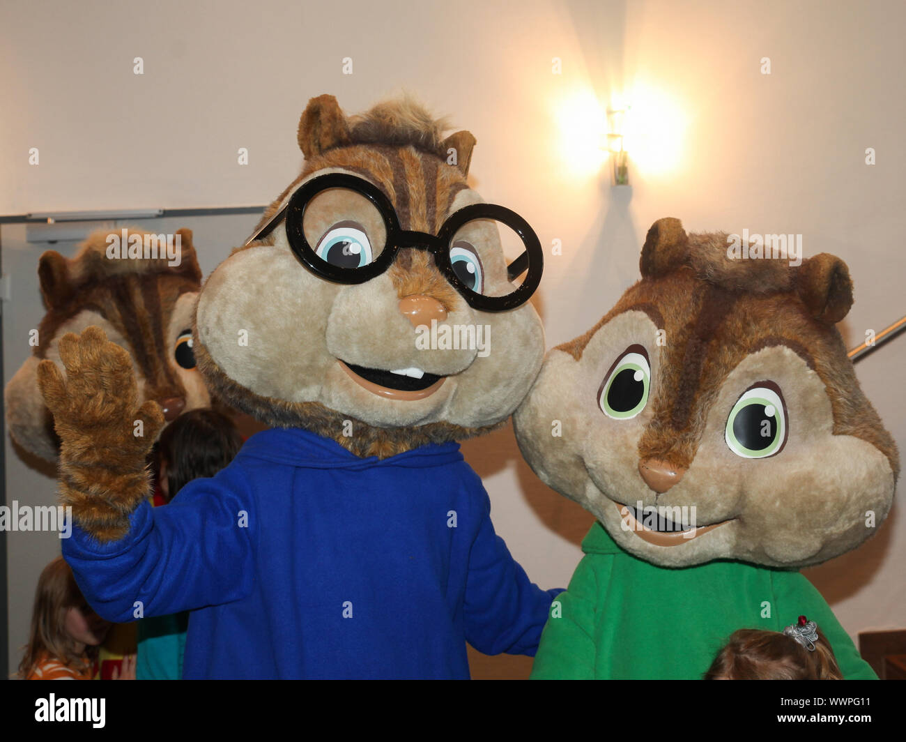 Fratelli Theodore e Simon Seville Seville quando agiscono a piedi - Alvin ed i Chipmunks Chip Road Foto Stock