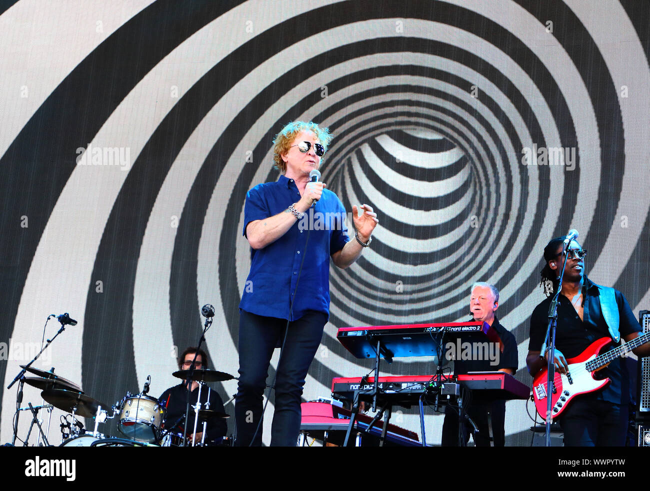 Londra, Regno Unito. Xv Sep, 2019. Mick Hucknall dei Simply Red pop band suona dal vivo sul palco della BBC Radio 2 Live in Hyde Park, Londra. Credito: SOPA Immagini limitata/Alamy Live News Foto Stock