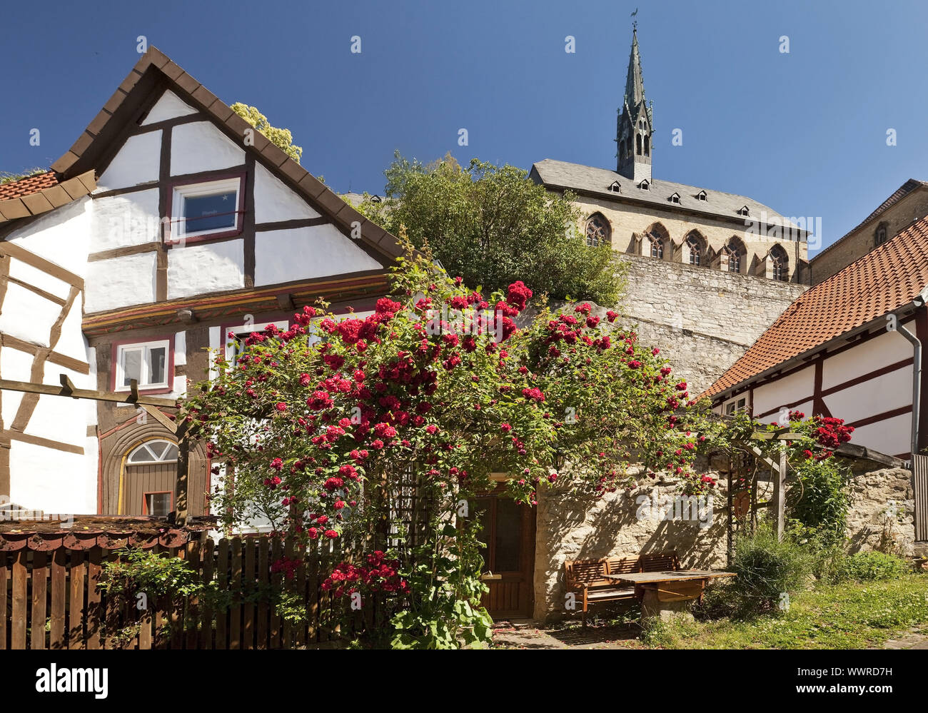 La città vecchia con la chiesa di Maria in vinea, Warburg, East Westfalia, Nord Reno-Westfalia, Germania Foto Stock