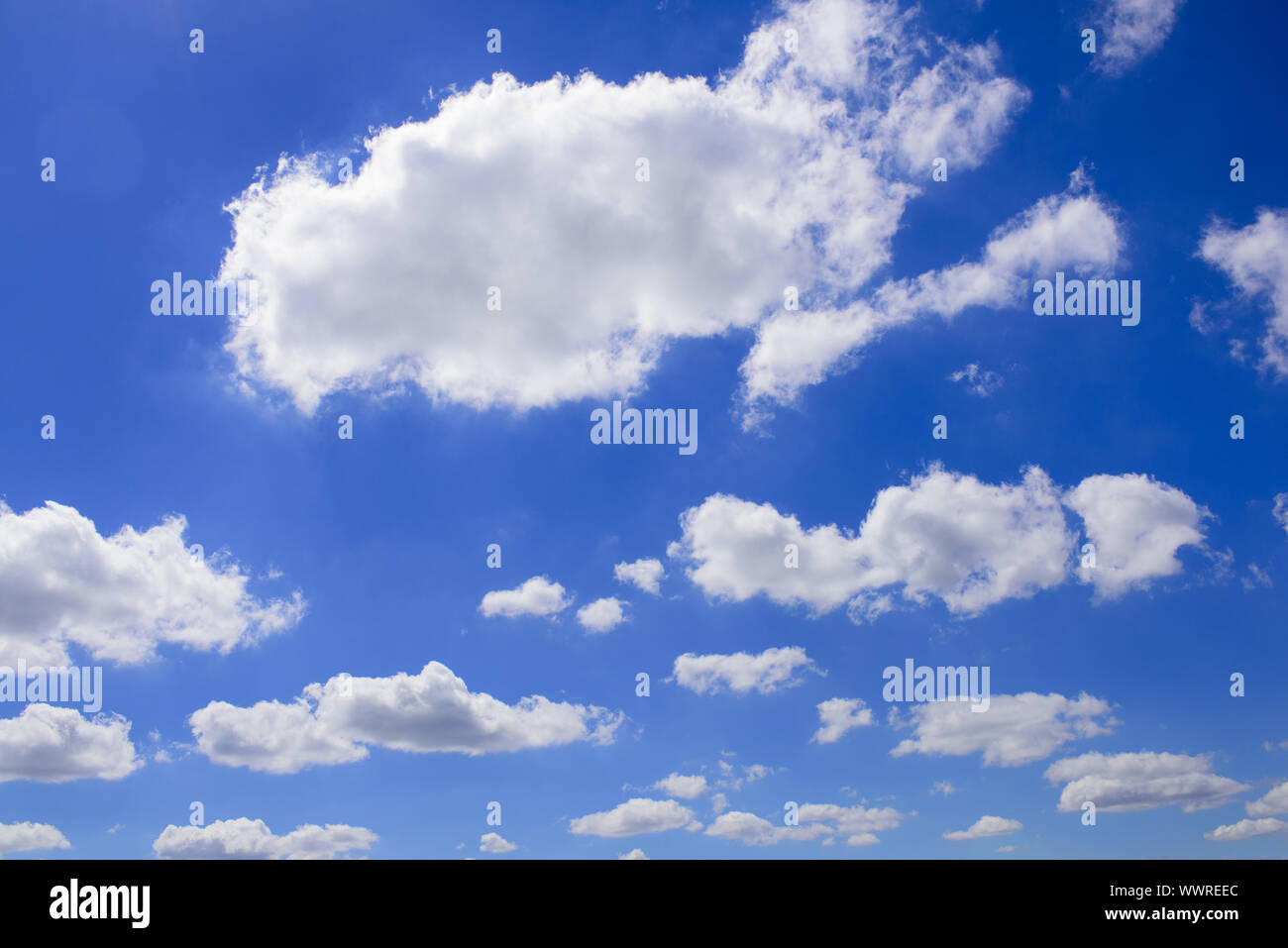 Fair weather nuvole nel cielo Foto Stock