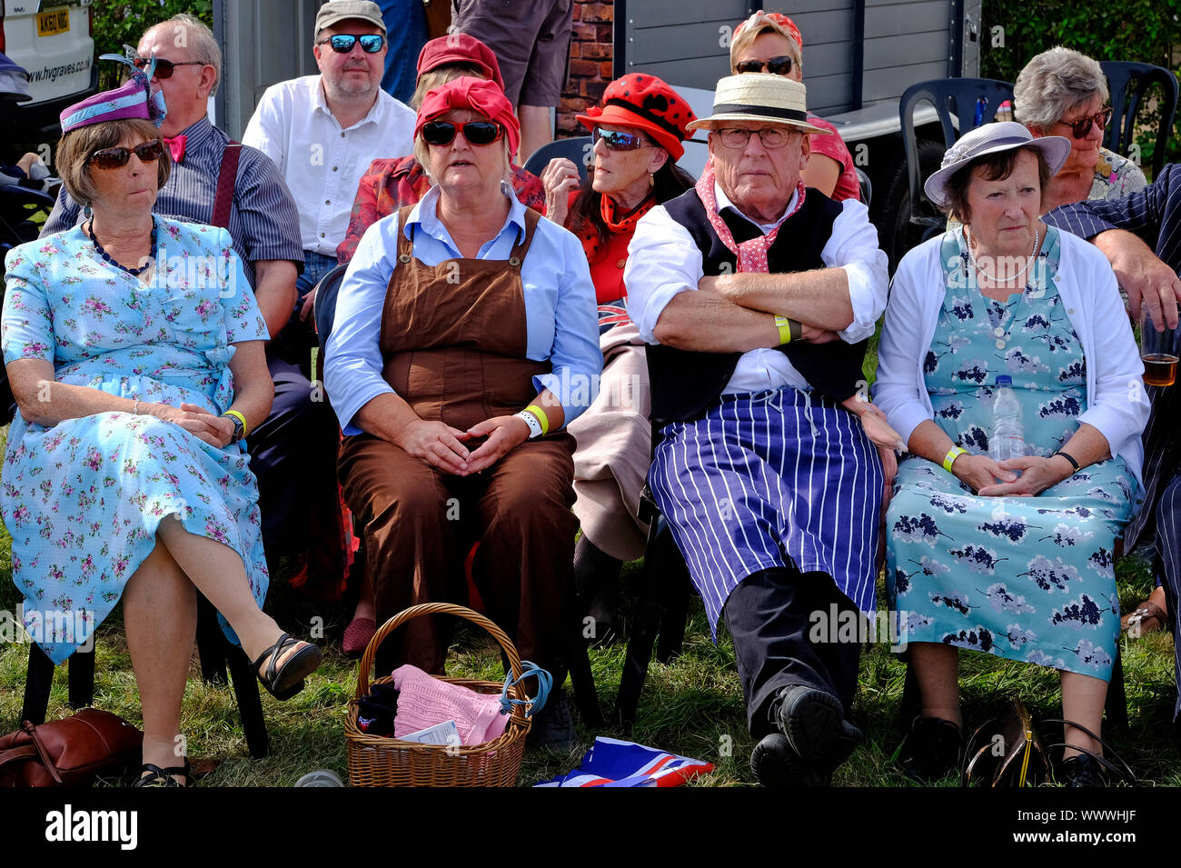 Persone a Holt degli anni quaranta weekend event, North Norfolk, Inghilterra Foto Stock Persone a Holt degli anni quaranta weekend event, North Norfolk, Inghilterra Foto Stock