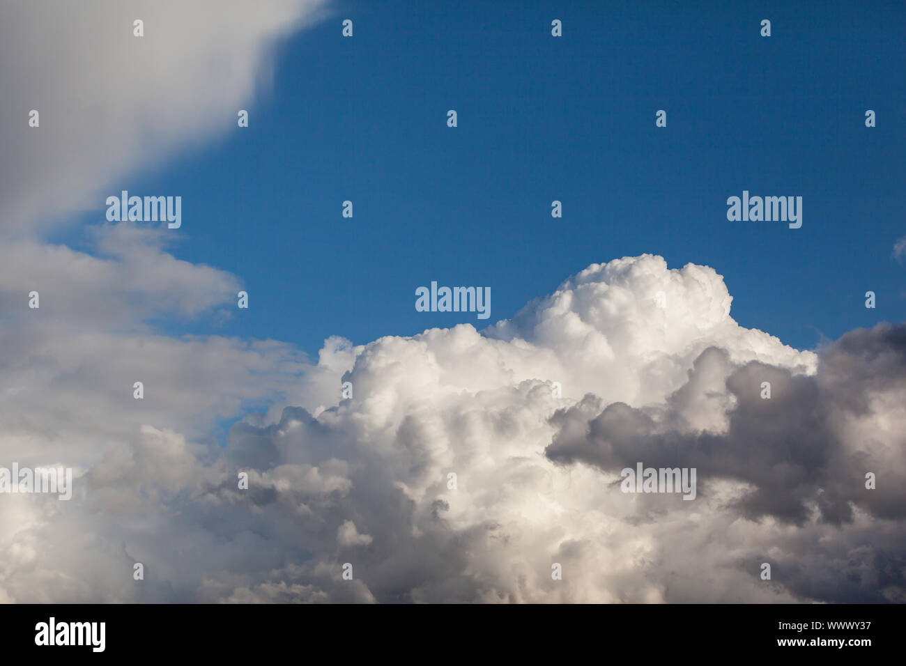 Cielo con le nubi Foto Stock