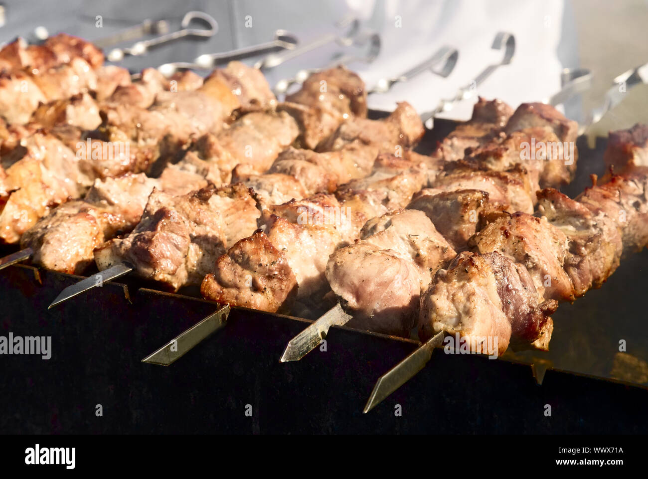 Il kebab spiedini sulla griglia Foto Stock