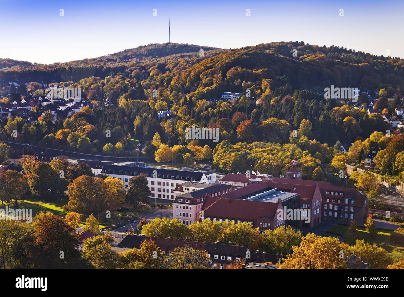 Cityscape di fabbrica con il Dottor August Oetker, Bielefeld, Renania settentrionale-Vestfalia, Germania, Europa Foto Stock