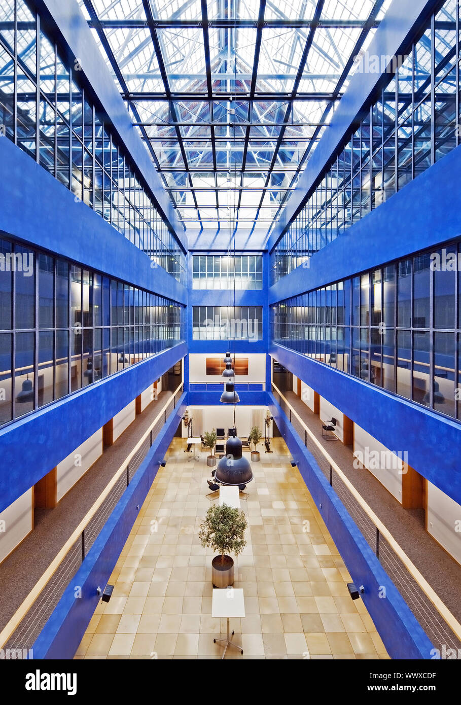 Conference hotel atrium, ex sala macchine della miniera di carbone Rheinelbe, Gelsenkirchen, Germania Foto Stock