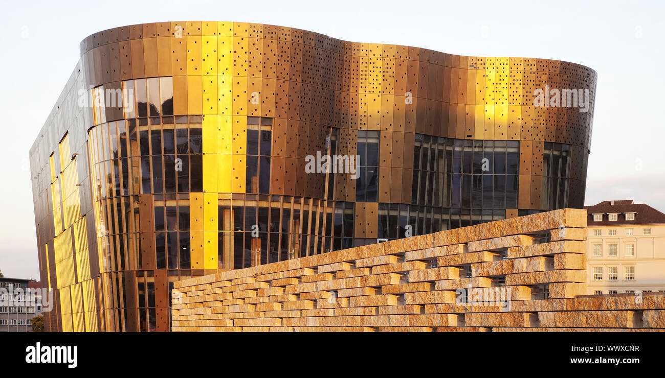 Edificio di nuova costruzione a Doeppersberg, Wuppertal, Bergisches Land, Renania settentrionale-Vestfalia, Germania, Europa Foto Stock