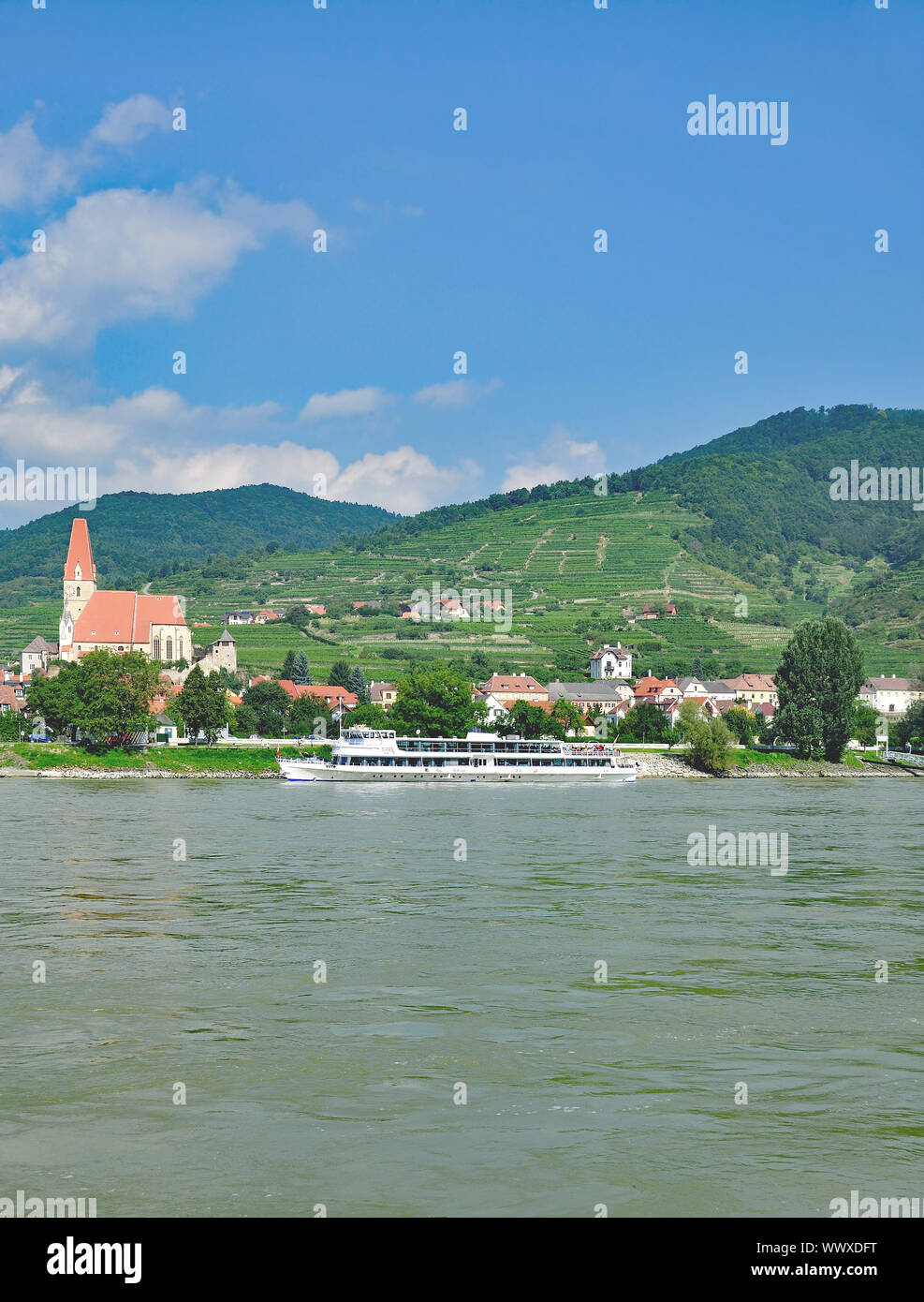 Villaggio di Weissenkirchen in der Wachau,Valle del Danubio,l'Austria inferiore Foto Stock