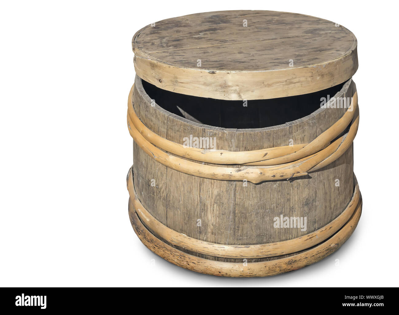 Botte di rovere su uno sfondo bianco. Foto Stock