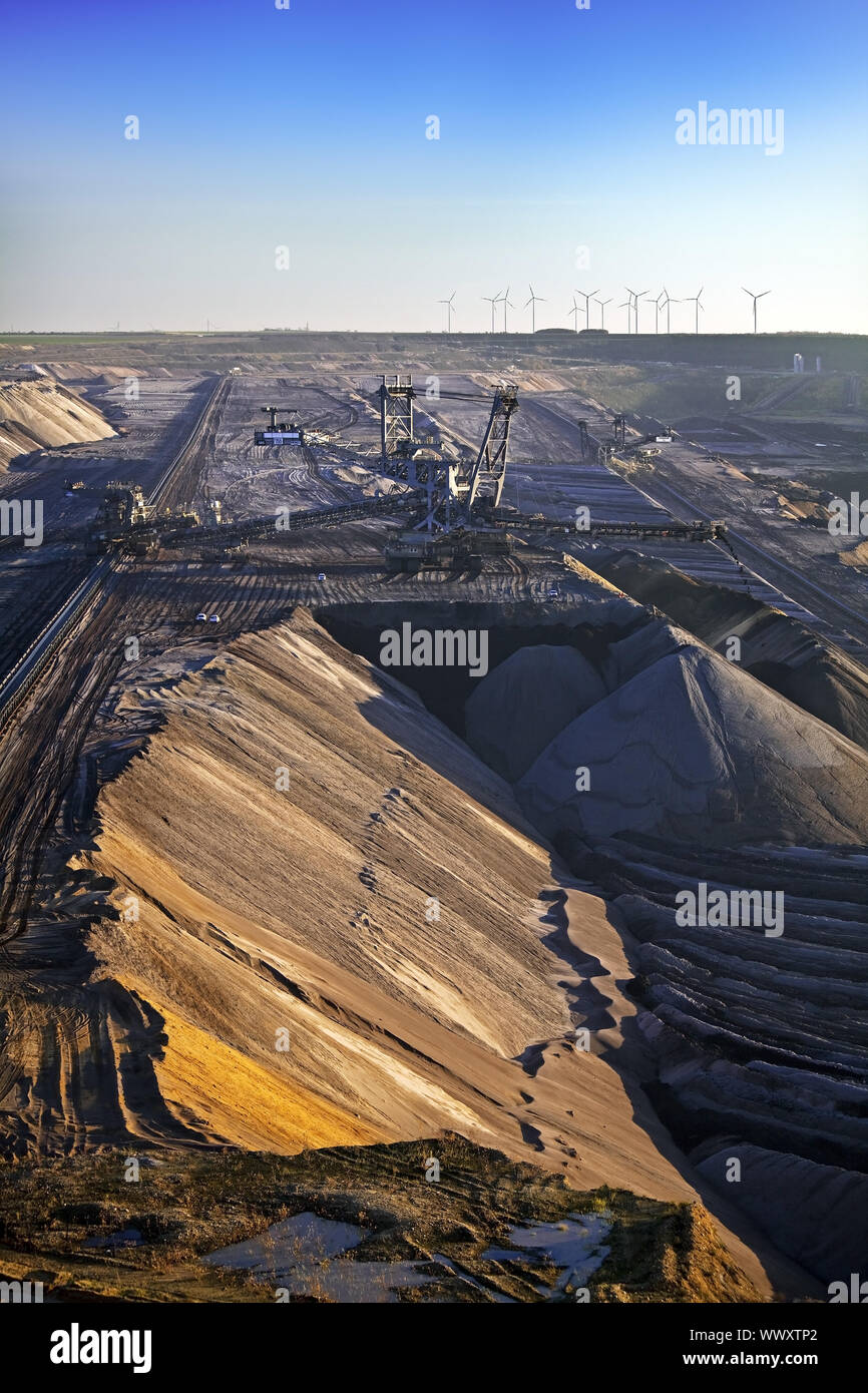 Carbone marrone miniere di superficie con raccoglitore, Garzweiler, Juechen, Renania settentrionale-Vestfalia, Germania, Europa Foto Stock