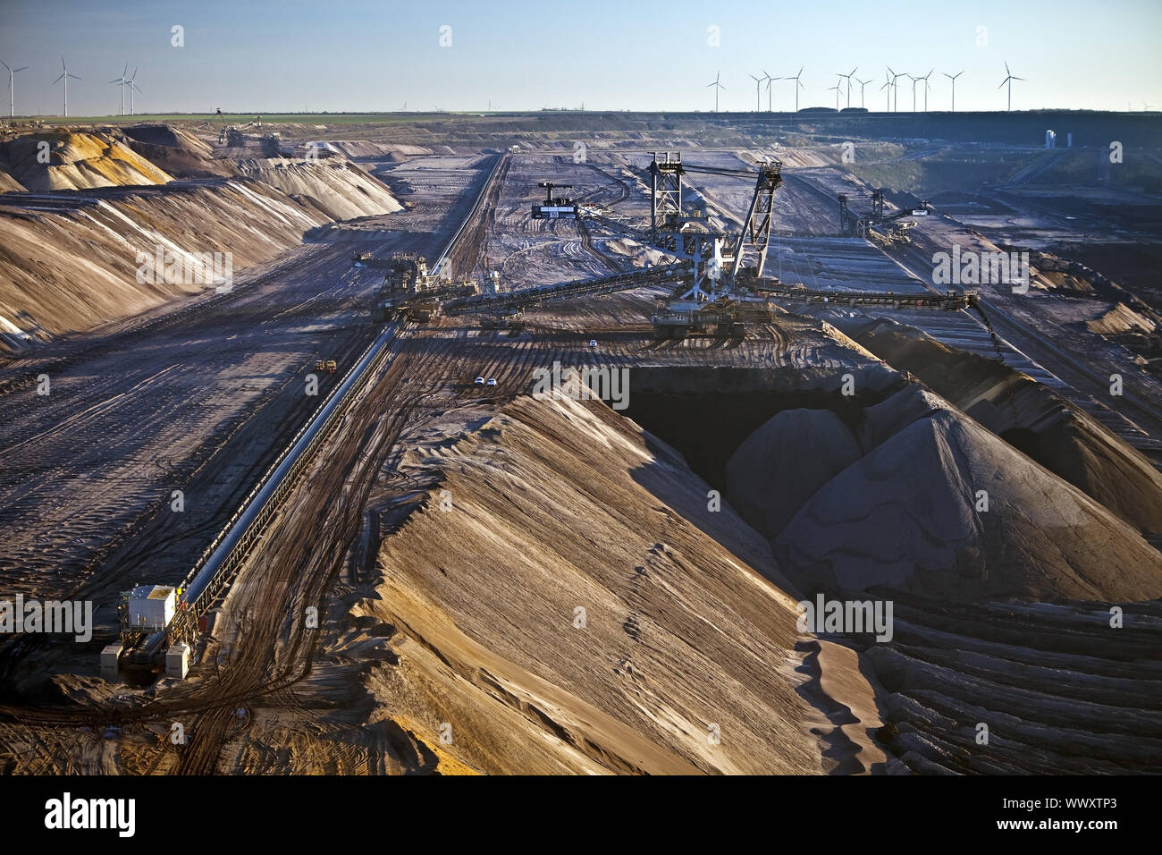 Carbone marrone miniere di superficie con raccoglitore, Garzweiler, Juechen, Renania settentrionale-Vestfalia, Germania, Europa Foto Stock