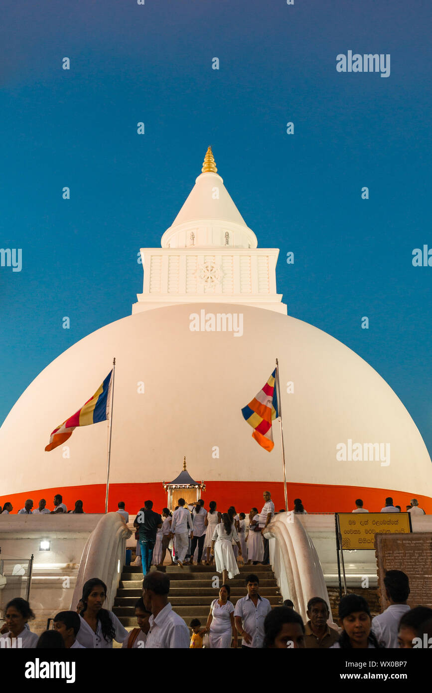 Il Kataragama tempio è un più complesso religioso indù, musulmani e buddisti Foto Stock