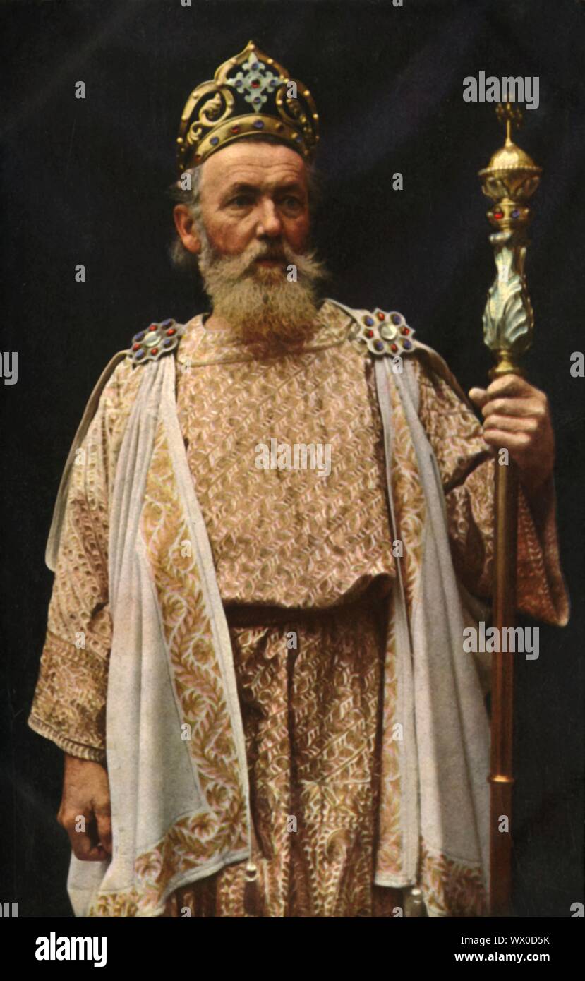 Prologo, 1922. Anton Lechner, giocatore in Oberammergau Passion Play. Il gioco viene eseguito ogni dieci anni, su open-air stadi, dagli abitanti del villaggio di Oberammergau in Baviera, Germania. Andata in scena per la prima volta nel 1634, il gioco racconta la storia della passione di Gesù, che culmina nella sua crocifissione. La manifestazione è diventata un'attrazione turistica, con un pubblico proveniente da tutto il mondo. Cartolina ufficiale del 1922 Oberammergau Passion Play. [F. Bruckmann, Monaco di Baviera, Germania, 1922] Foto Stock