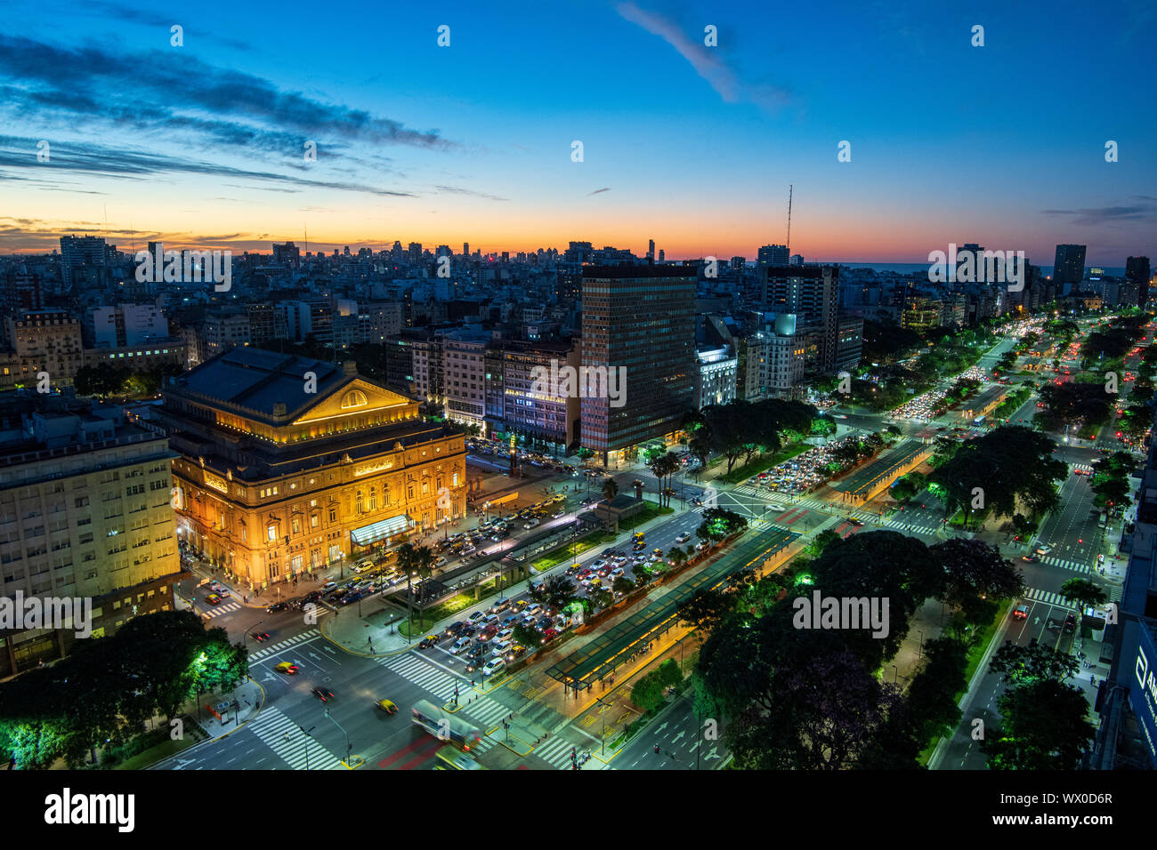 Vista città con 9 de Julio Avenue, Buenos Aires, Argentina, Sud America Foto Stock