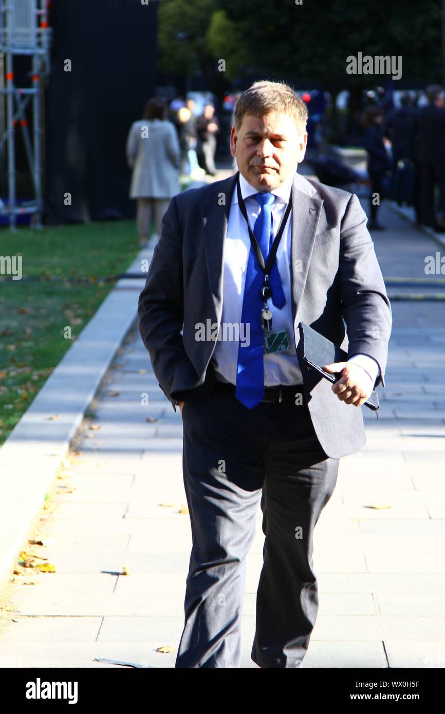 ANDREW BRIDGEN MP A WESTMINSTER, settembre 2019. I politici britannici. Partito conservatore MPS. MP per la North West LEICESTERSHIRE circoscrizione. TPORY MPS. BREXIT . Lasciare significa lasciare. Politica. Politica britannica. Foto Stock
