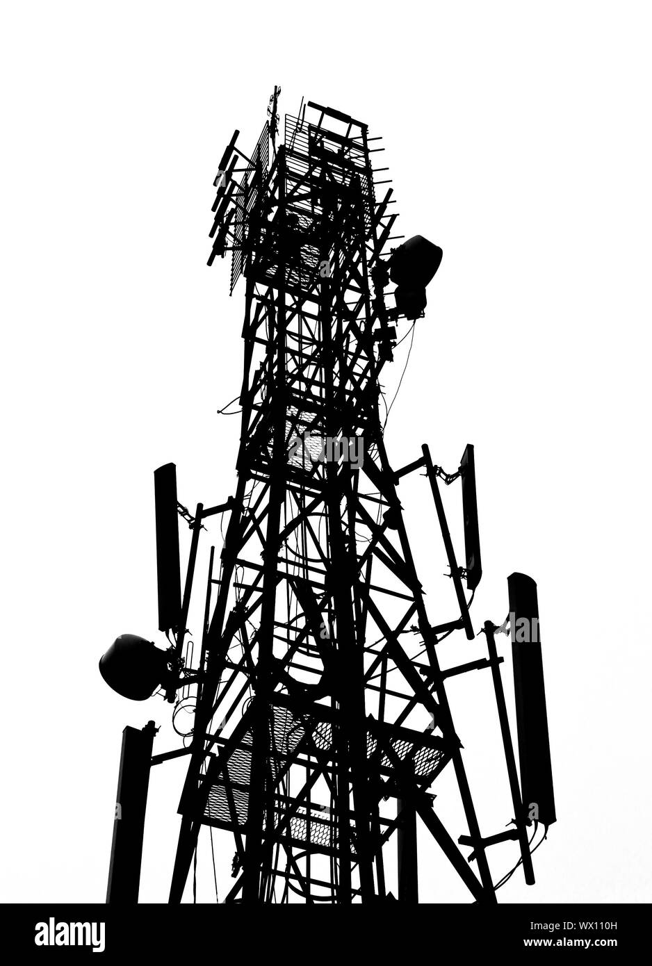 Silhouette della torre per antenna di comunicazione Foto Stock