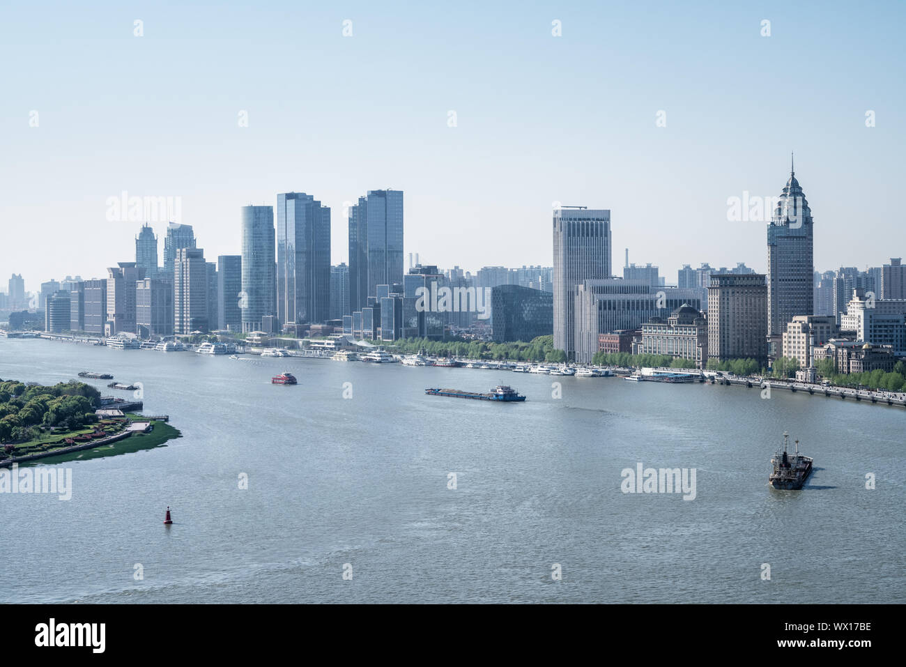 Shanghai fiume Huangpu piegare il paesaggio Foto Stock