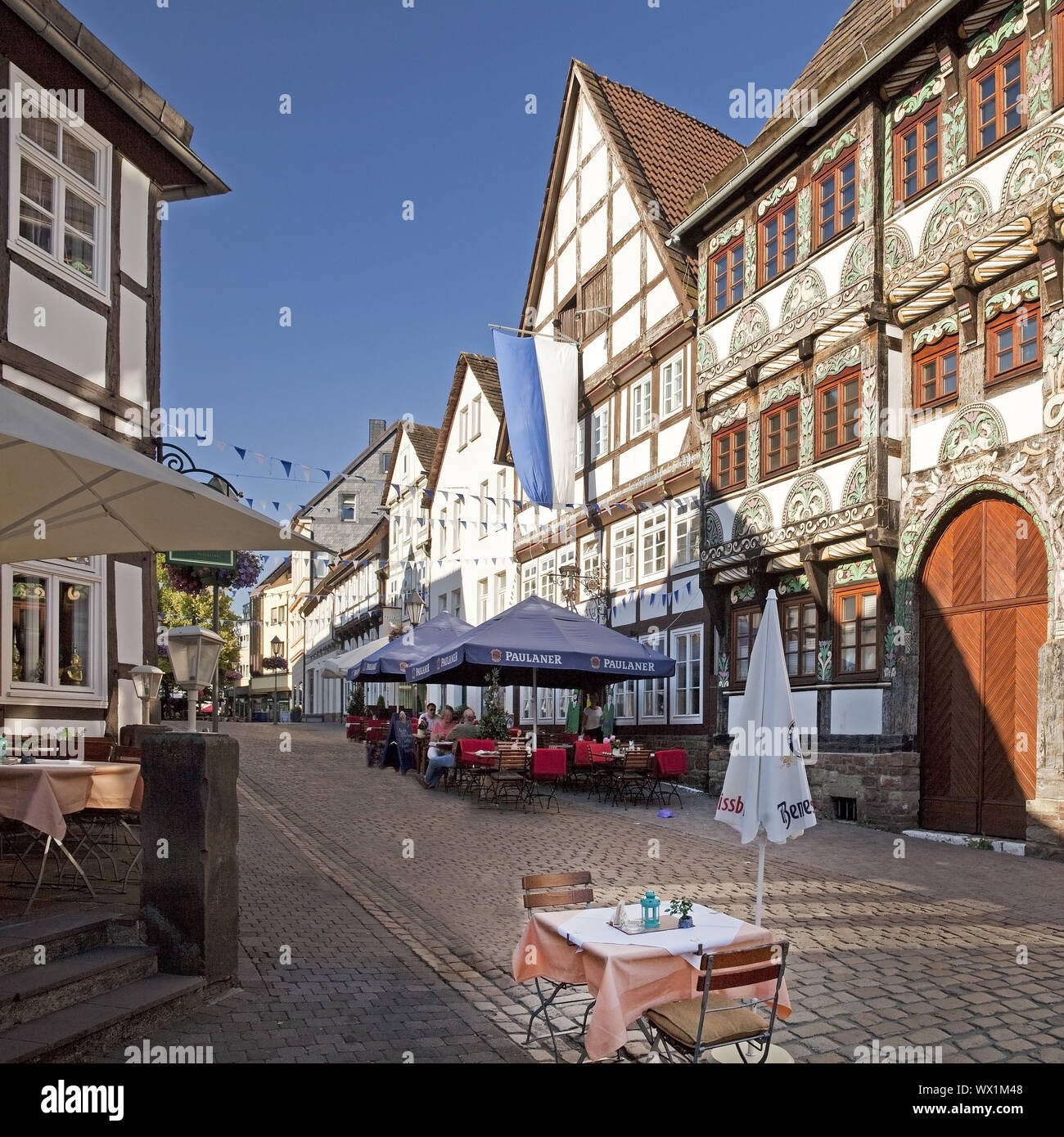 Metà storico-case con travi di legno, Città Vecchia, Hoexter, Weserbergland, East Westfalia, Germania, Europa Foto Stock
