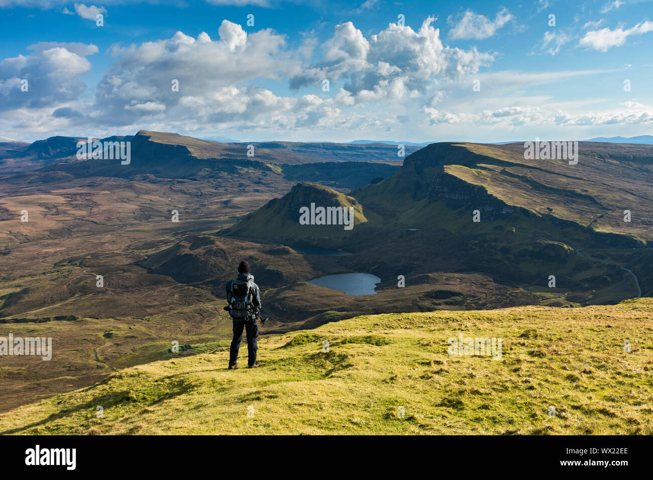 Il Trotternish Ridge a sud di Meall na Suiramach, il picco al di sopra del Quiraing, Trotternish, Isola di Skye, Scotland, Regno Unito Foto Stock