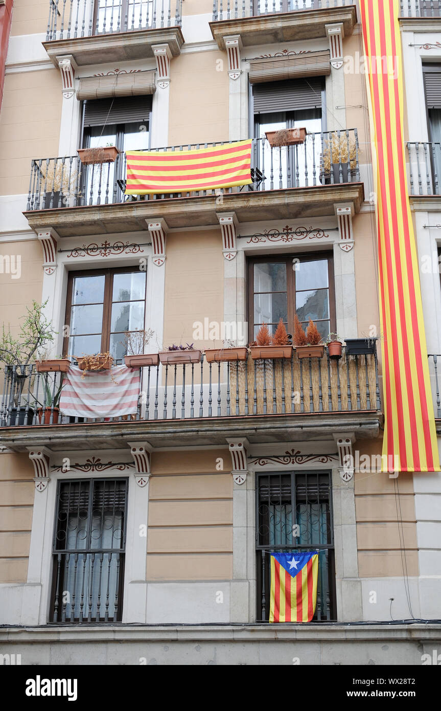 Bandiere catalana di Barcellona (credito Immagine: © Julen Pascual Gonzalez) Foto Stock