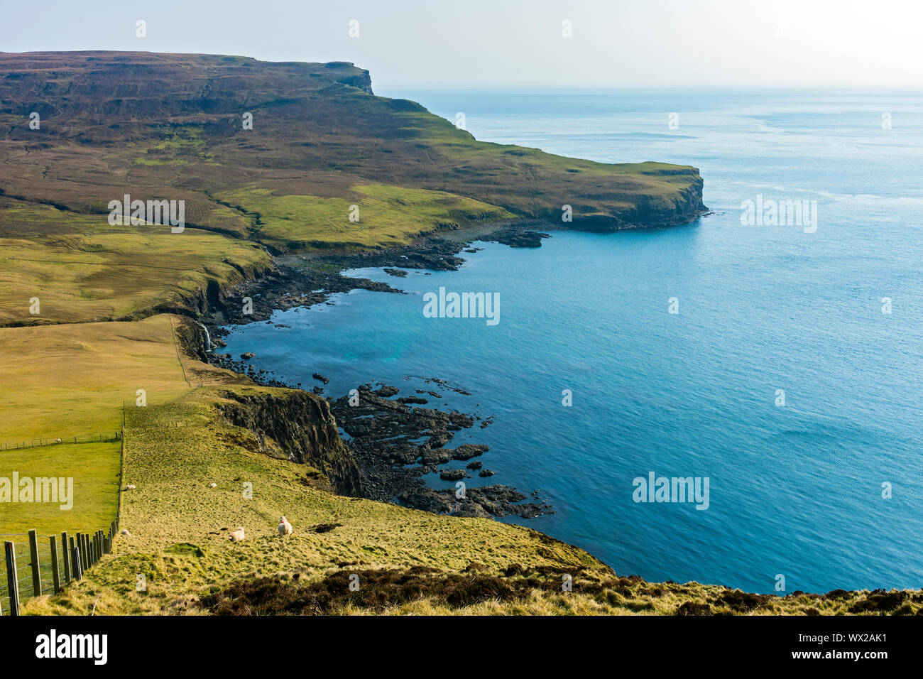 La zappa su Ramasaig Bay, dal Ramasaig Cliff, Duirinish, Isola di Skye, Scotland, Regno Unito Foto Stock