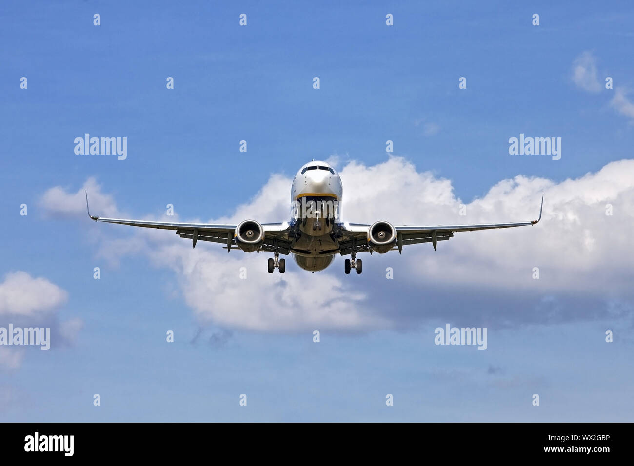 Gli aeromobili in avvicinamento, Colonia Bonn, Colonia, nella Renania settentrionale-Vestfalia, Germania, Europa Foto Stock