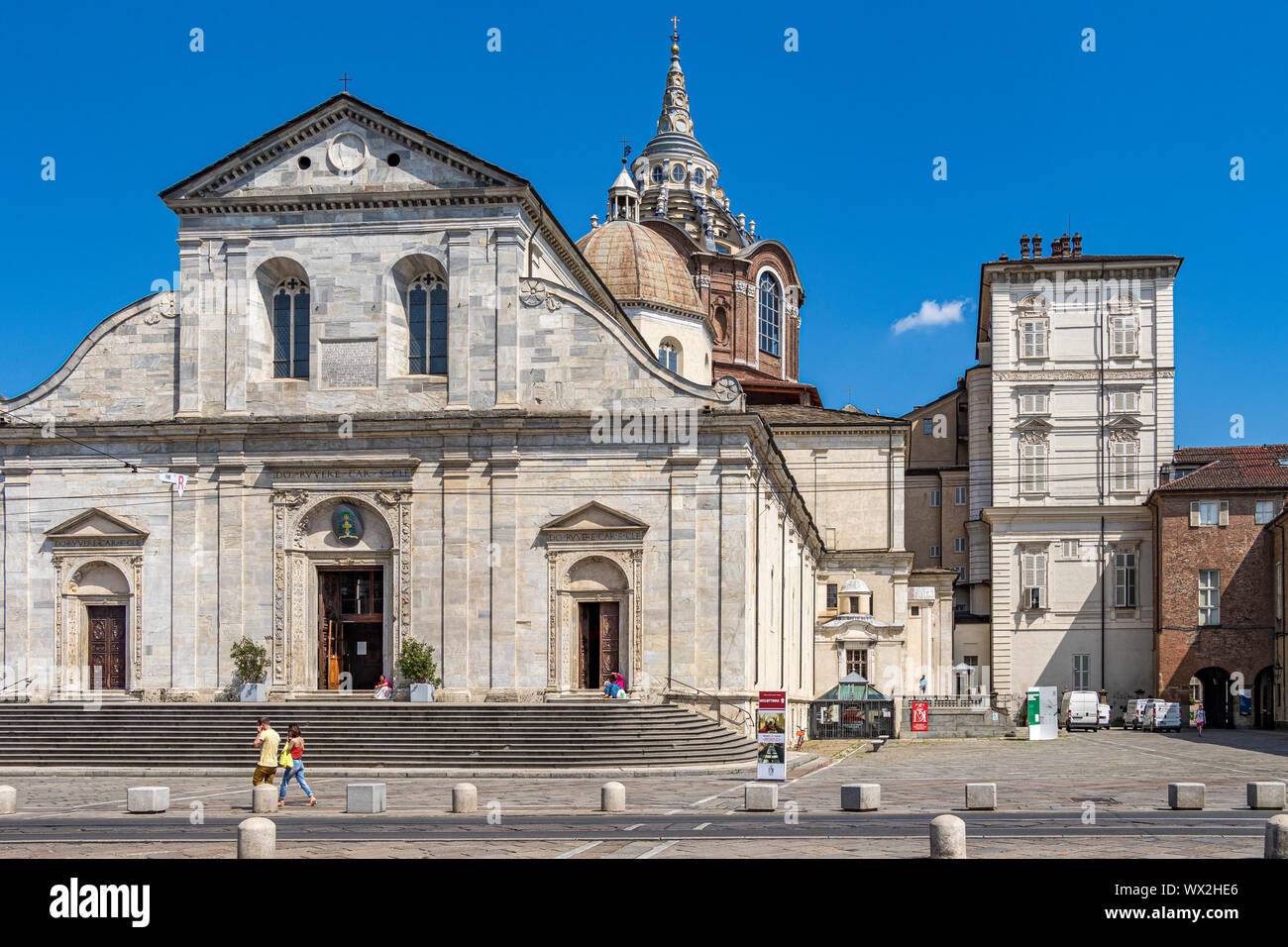 La parte esterna del Duomo di Torino una Cattedrale cattolica romana dedicata a San Giovanni Battista,Torino ,Italia Foto Stock