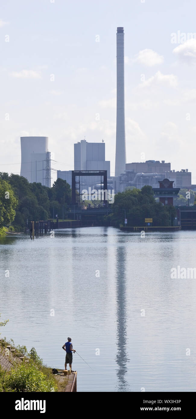 Rhine-Herne Canal, dietro il disco centrale a carbone in Baukau, Herne, Germania, Europa Foto Stock