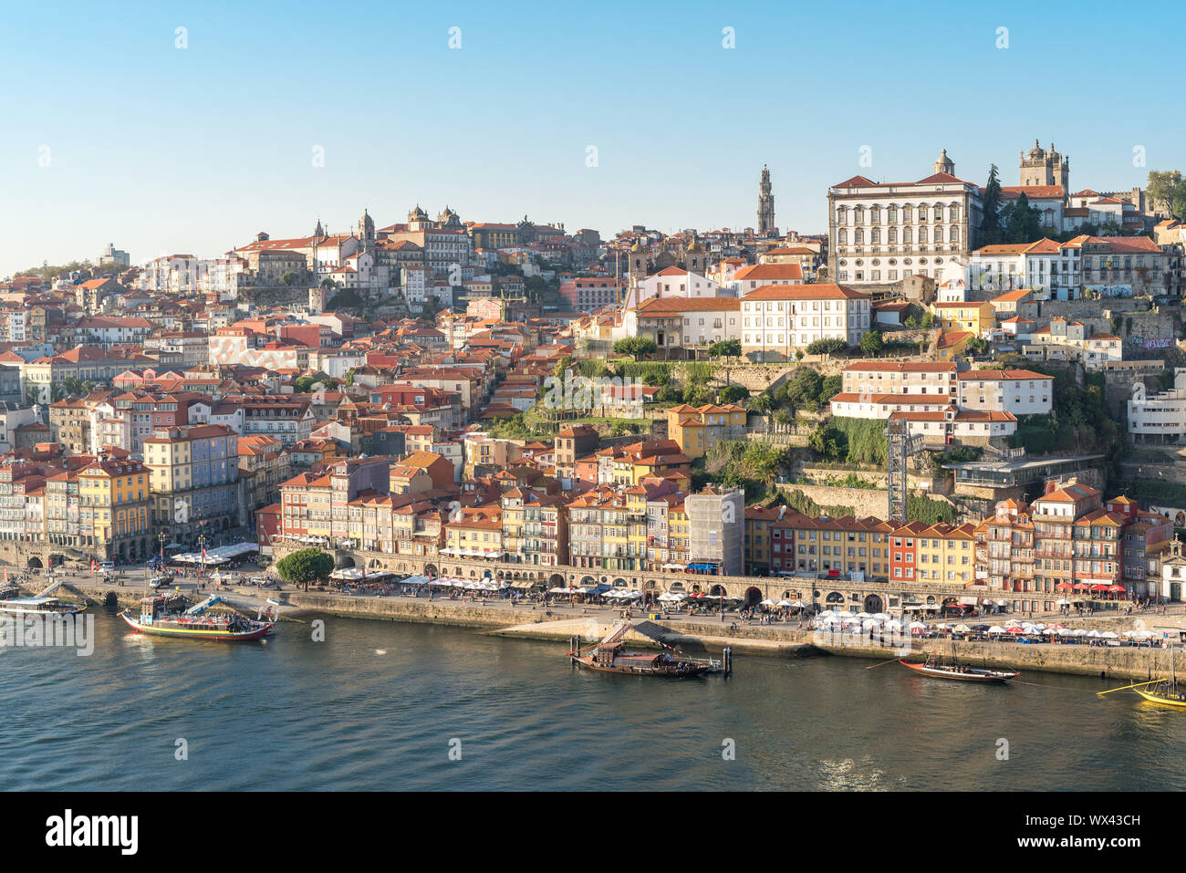 Il fiume Douro e la Ribeira, il detto comune di Porto Foto Stock