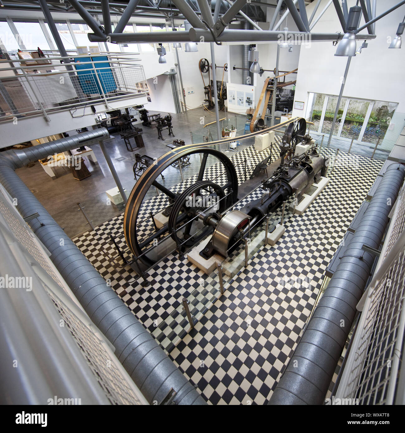 Vista interna con un motore a vapore, Strumento in tedesco Museo, affrettare, Remscheid, Germania, Europa Foto Stock