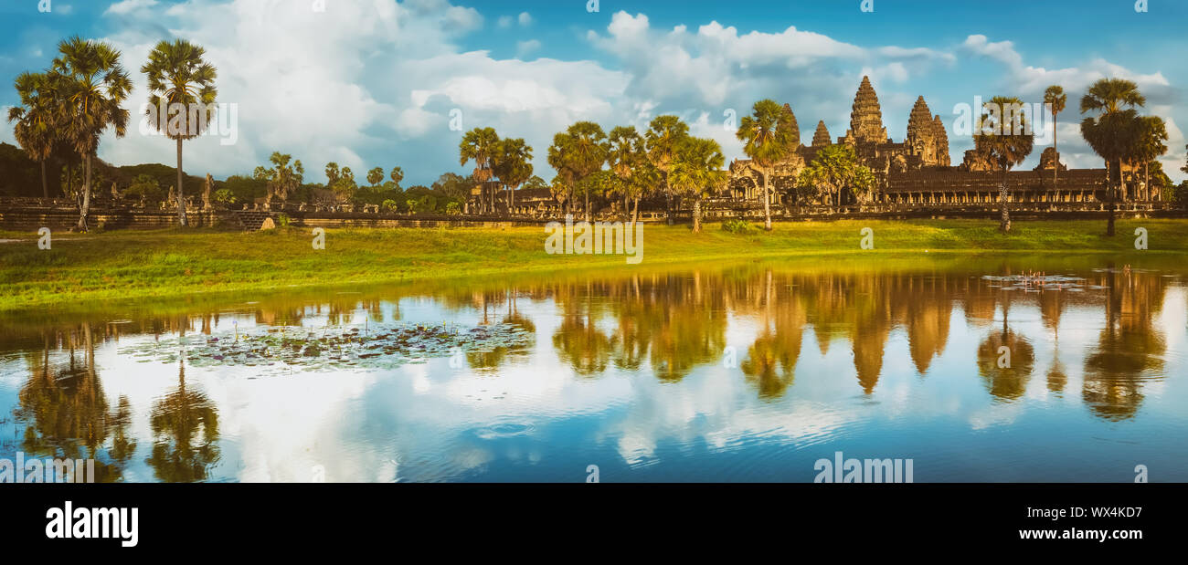 Angkor Wat al tramonto. Siem Reap. Cambogia. Panorama Foto Stock