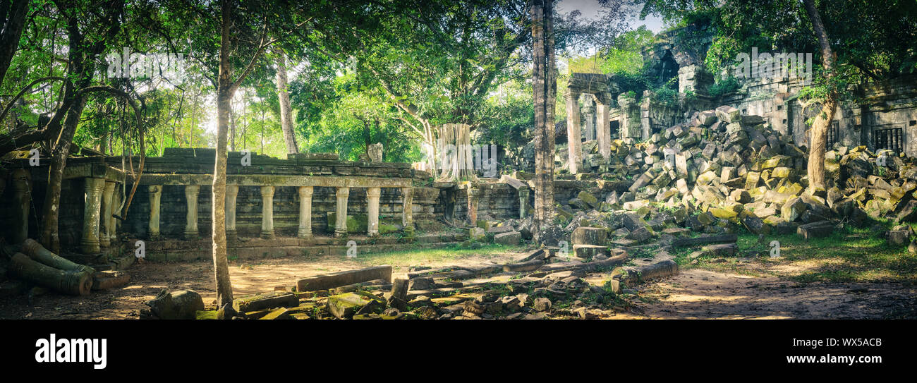 Beng Mealea o Bung Mealea tempio. Siem Reap. Cambogia. Panorama Foto Stock