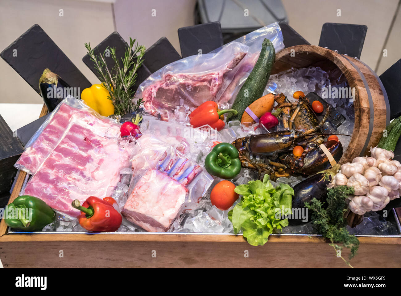 Fresh Surf and Turf Foto Stock