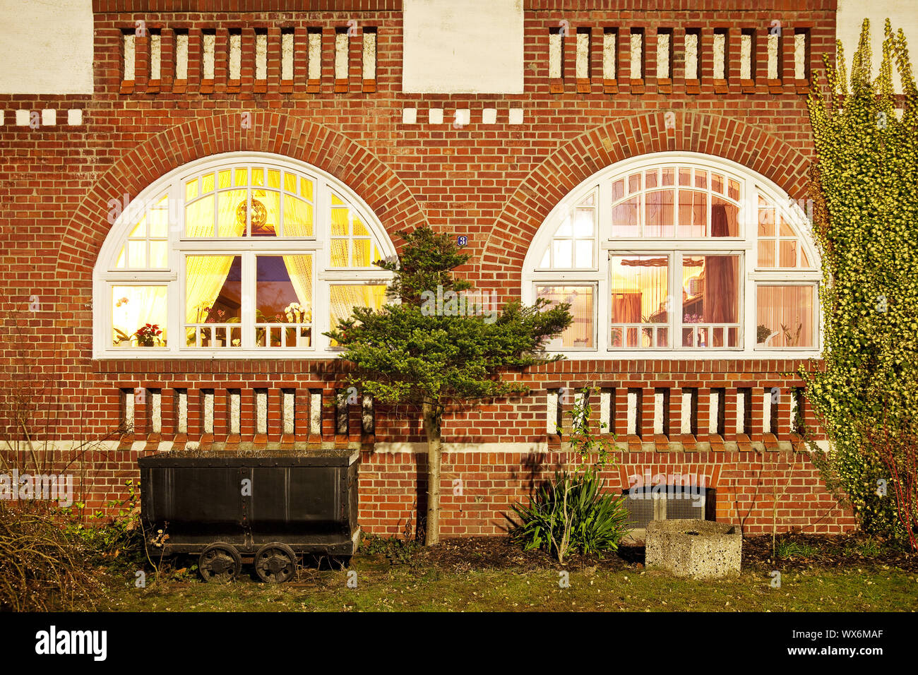 Casa di Kolonie Landwehr, quartiere dei minatori, Dortmund, la zona della Ruhr, Germania, Europa Foto Stock