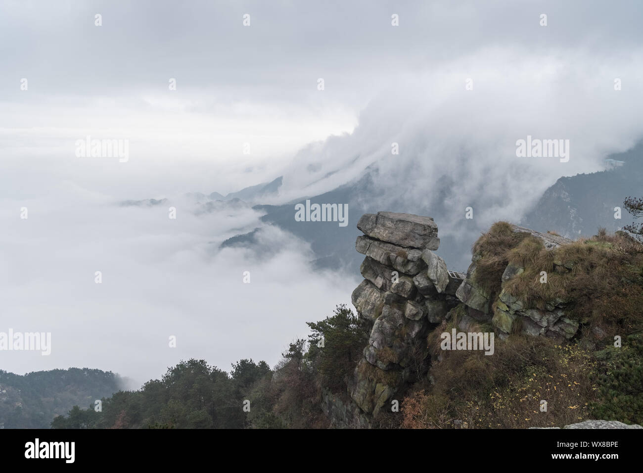 La cascata di cloud in monte Lushan Foto Stock